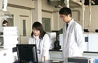 建立產(chǎn)學(xué)研合作基地，開展科研合作創(chuàng)新工作